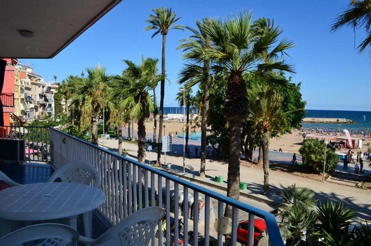 דירות Seafront סיטגס מראה חיצוני תמונה
